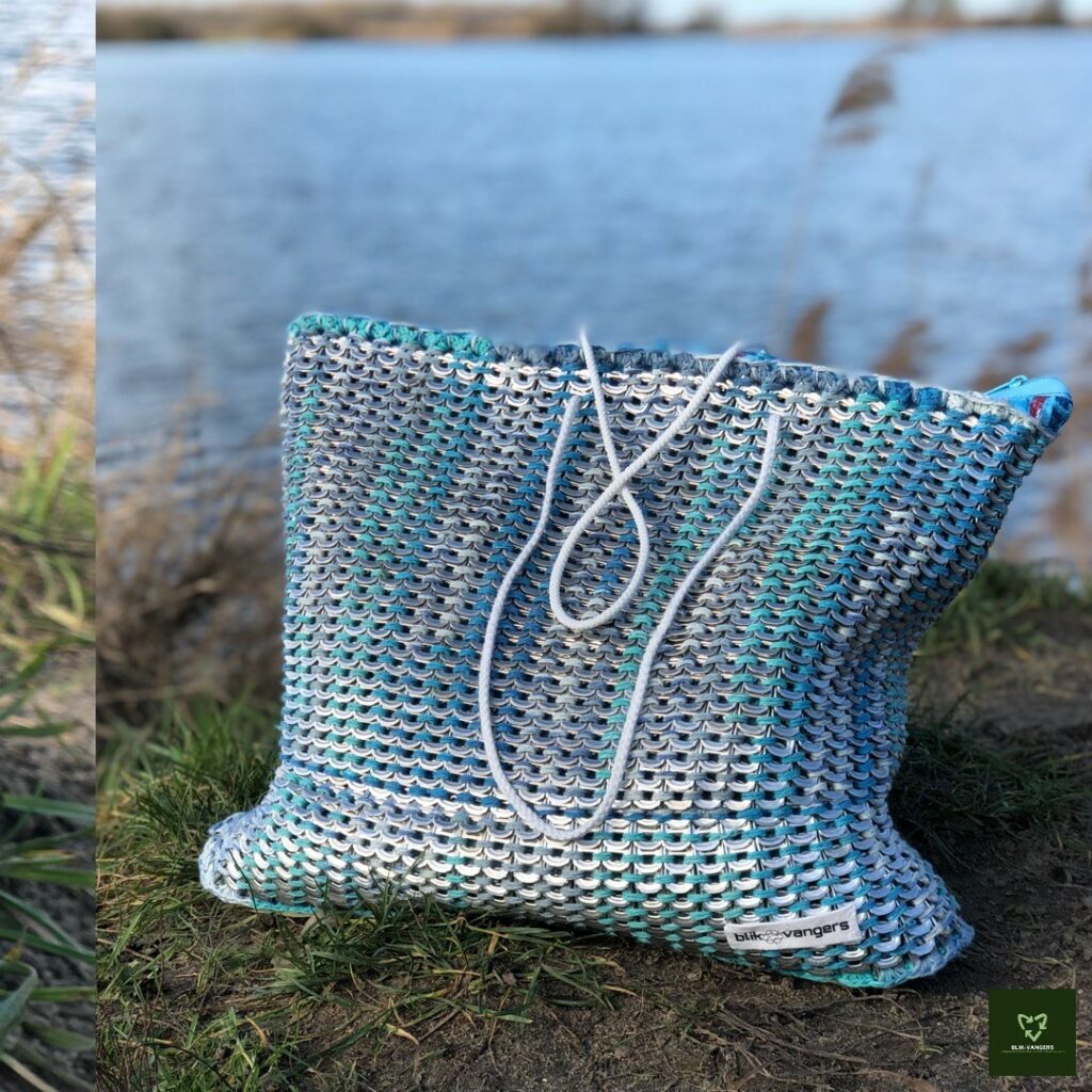 blauwe bliklipjes tas